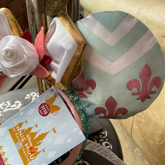 💕Disney Main Attraction Carousel Minnie Ears - Picture 4 of 7